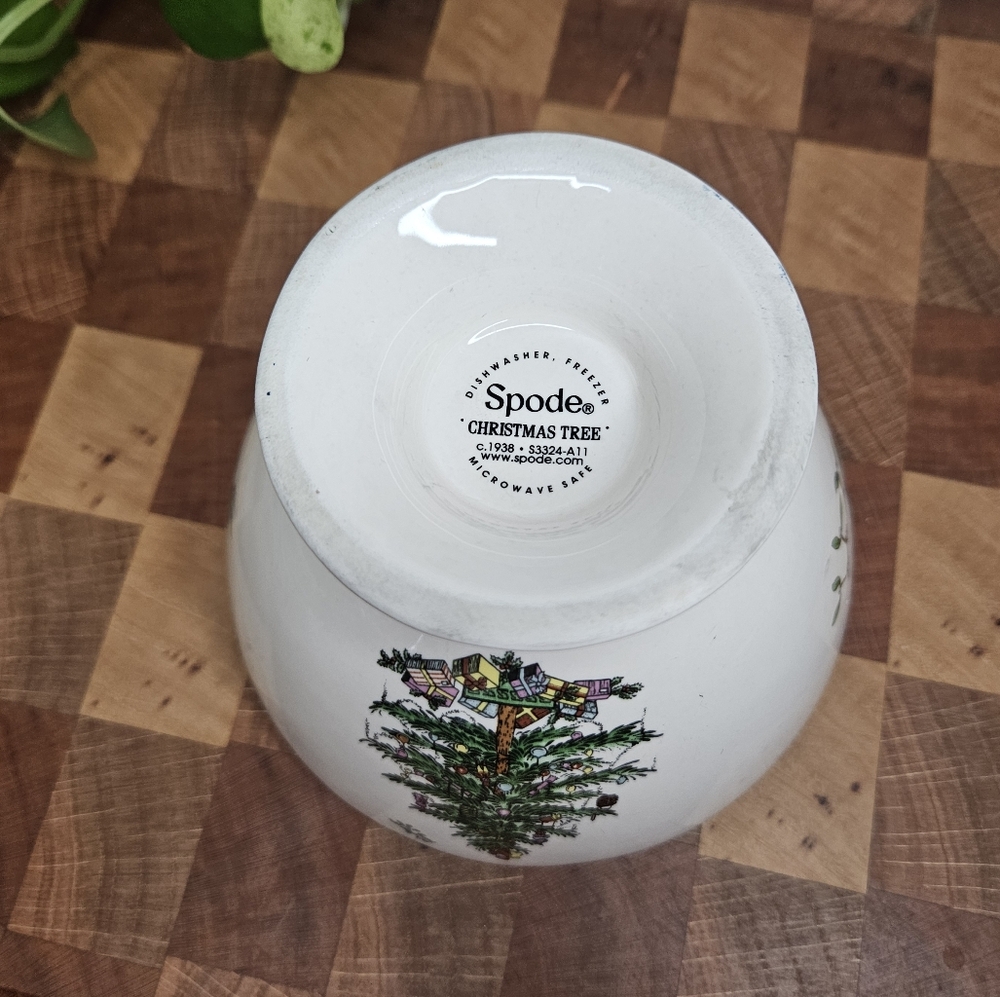 Spode Christmas holiday tree chalice-shaped footed sculpted bowl/compote/dish - Picture 5 of 6